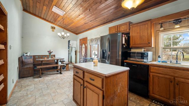 125 Clark Avenue, West Union, OH 45693