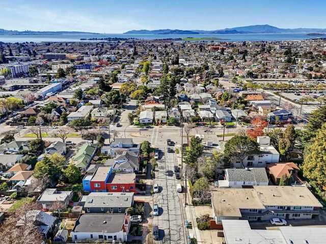 1512 Hearst Ave, Berkeley, CA 94703