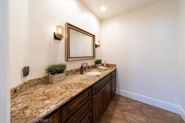 37626 Avenida La Cresta, Murrieta, CA 92562