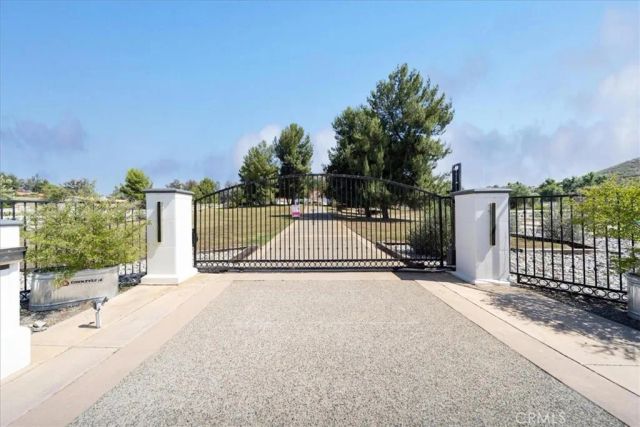 37626 Avenida La Cresta, Murrieta, CA 92562