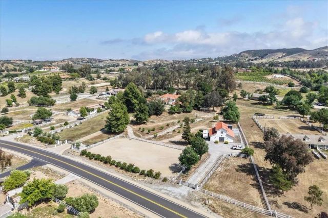 37626 Avenida La Cresta, Murrieta, CA 92562