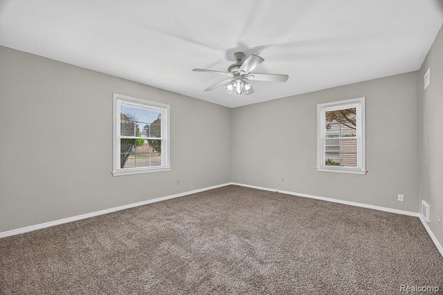 4427 W 14 MILE Road, Royal Oak, MI 48073