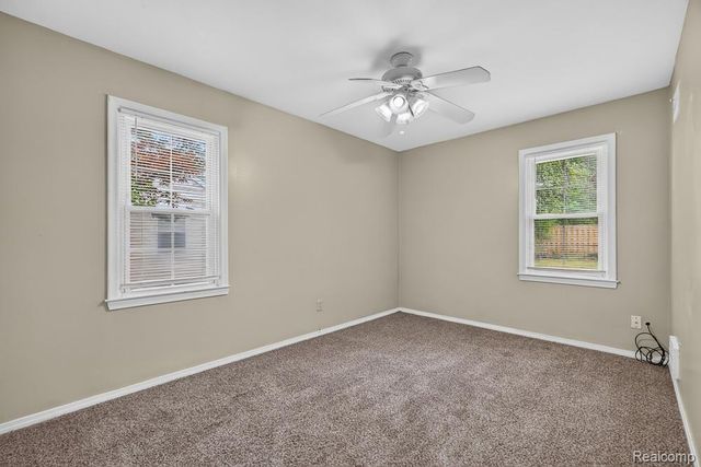 4427 W 14 MILE Road, Royal Oak, MI 48073