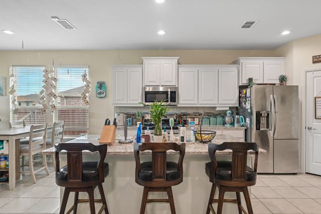 439 Helm Lane, Azle, TX 76020