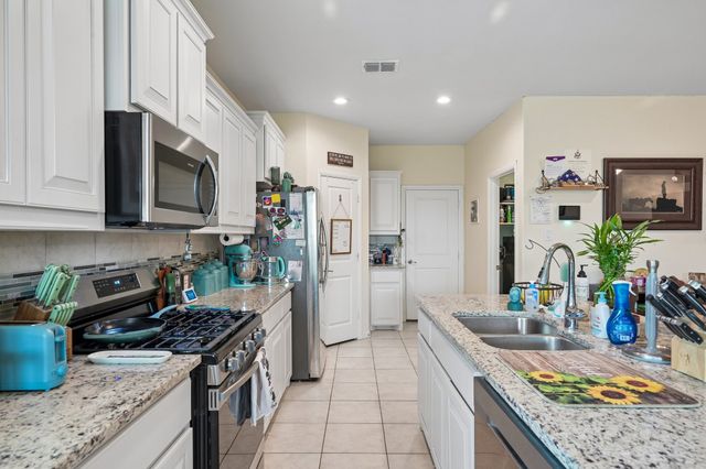 439 Helm Lane, Azle, TX 76020