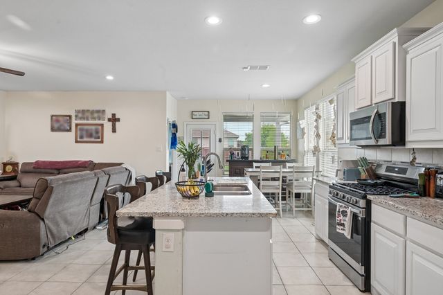 439 Helm Lane, Azle, TX 76020