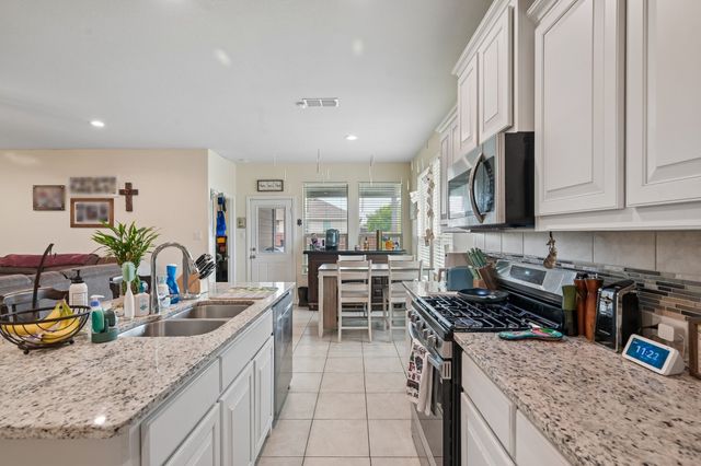 439 Helm Lane, Azle, TX 76020