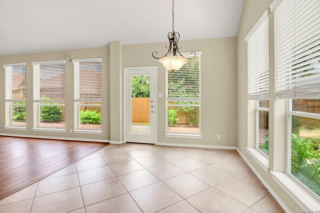 2174 Autumn Vista, Seguin, TX 78155