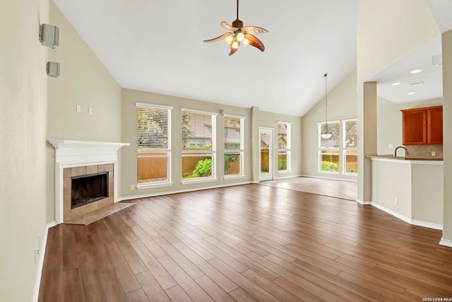 2174 Autumn Vista, Seguin, TX 78155