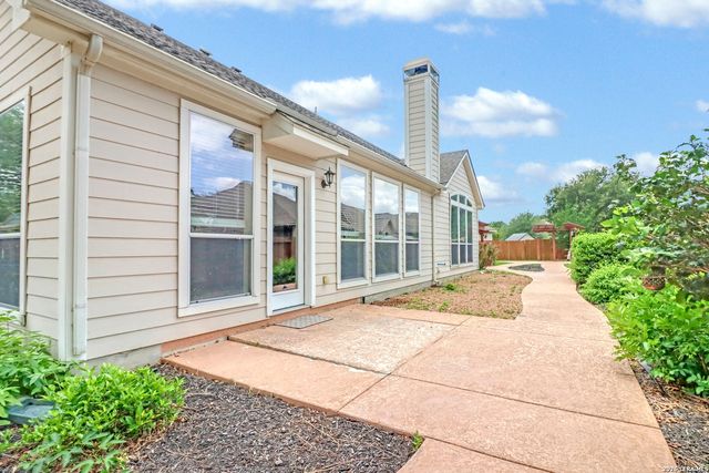 2174 Autumn Vista, Seguin, TX 78155