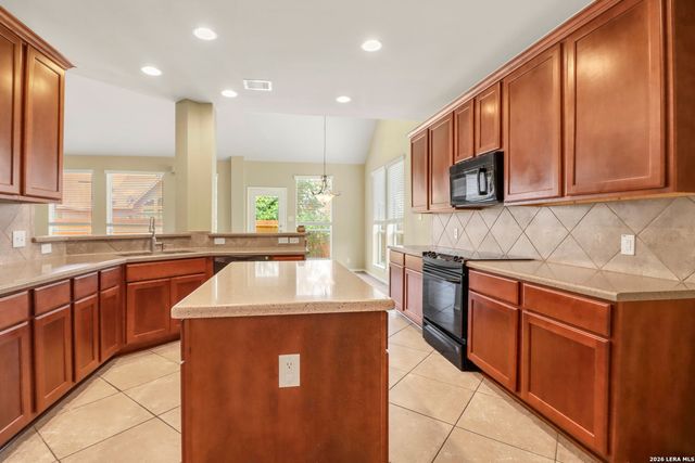 2174 Autumn Vista, Seguin, TX 78155