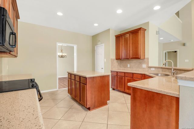 2174 Autumn Vista, Seguin, TX 78155