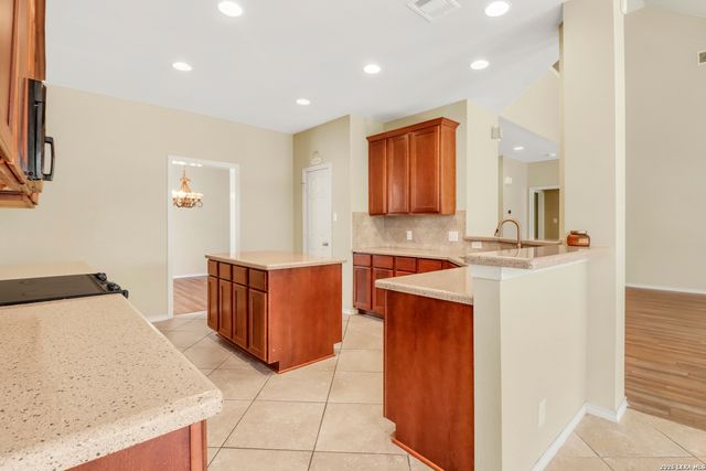 2174 Autumn Vista, Seguin, TX 78155