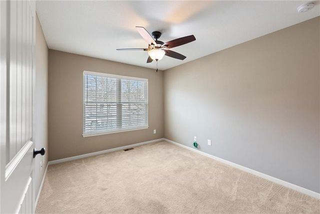 194 Camelot Drive, Liberty, MO 64068