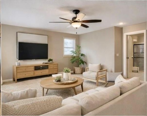 194 Camelot Drive, Liberty, MO 64068