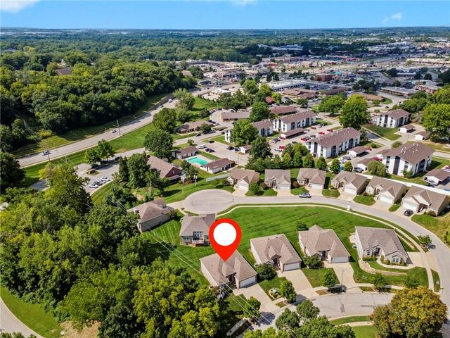194 Camelot Drive, Liberty, MO 64068