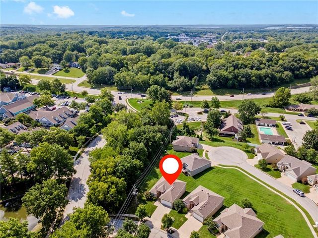 194 Camelot Drive, Liberty, MO 64068