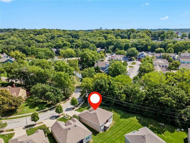 194 Camelot Drive, Liberty, MO 64068