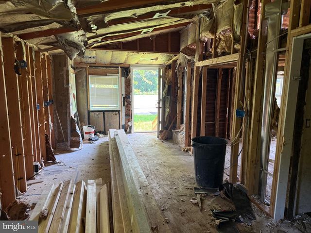 61 IMLAYSTOWN RD, Imlaystown, NJ 08526