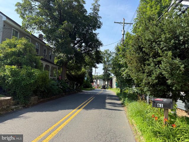 61 IMLAYSTOWN RD, Imlaystown, NJ 08526