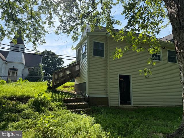 61 IMLAYSTOWN RD, Imlaystown, NJ 08526