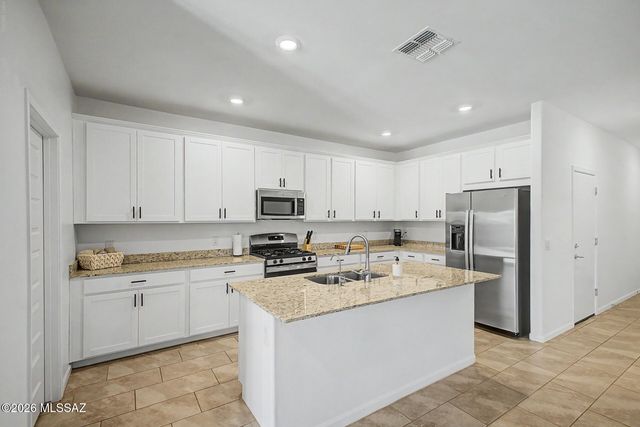 10599 W Kerrigan Lane, Marana, AZ 85653