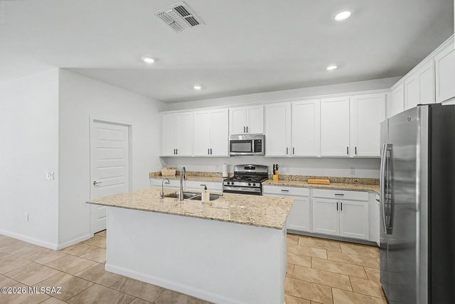10599 W Kerrigan Lane, Marana, AZ 85653