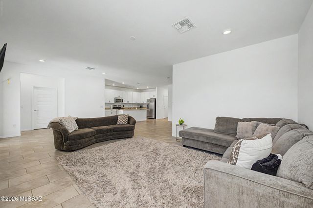 10599 W Kerrigan Lane, Marana, AZ 85653