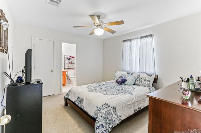 365 Leonardo, Kyle, TX 78640