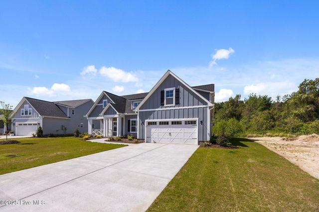 911 Hunter Grace Drive, Winterville, NC 28590