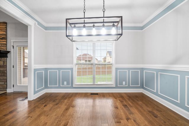 1631 Edgewater Ln, Clarksville, TN 37043