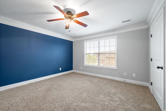 1631 Edgewater Ln, Clarksville, TN 37043