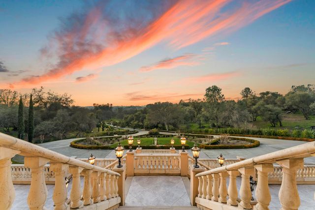 9300 Touchstone Ct, Granite Bay, CA 95746