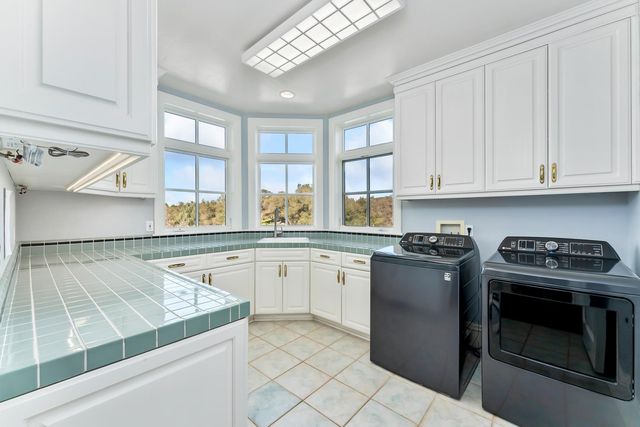 9300 Touchstone Ct, Granite Bay, CA 95746