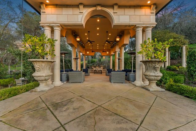 9300 Touchstone Ct, Granite Bay, CA 95746