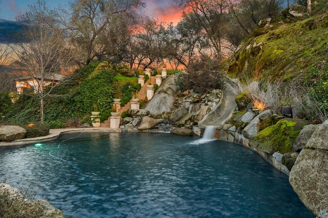 9300 Touchstone Ct, Granite Bay, CA 95746