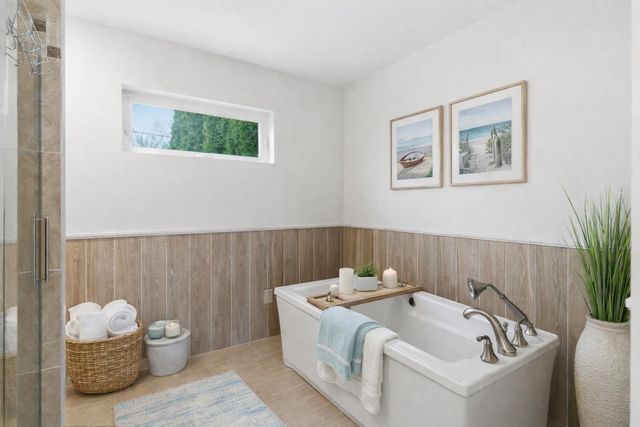 7738 N Indian Lake Drive, Pavilion Twp, MI 49088