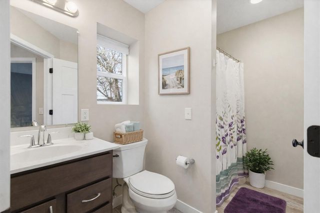 7738 N Indian Lake Drive, Pavilion Twp, MI 49088