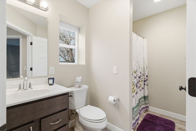 7738 N Indian Lake Drive, Pavilion Twp, MI 49088