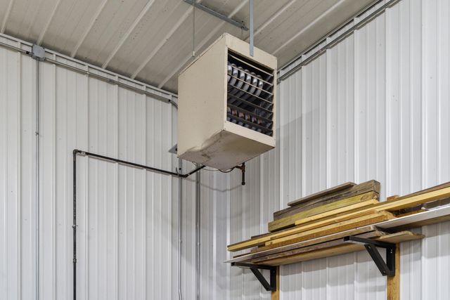 7738 N Indian Lake Drive, Pavilion Twp, MI 49088