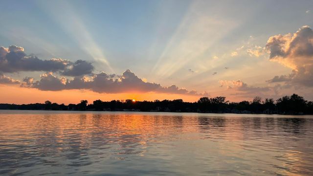 7738 N Indian Lake Drive, Pavilion Twp, MI 49088