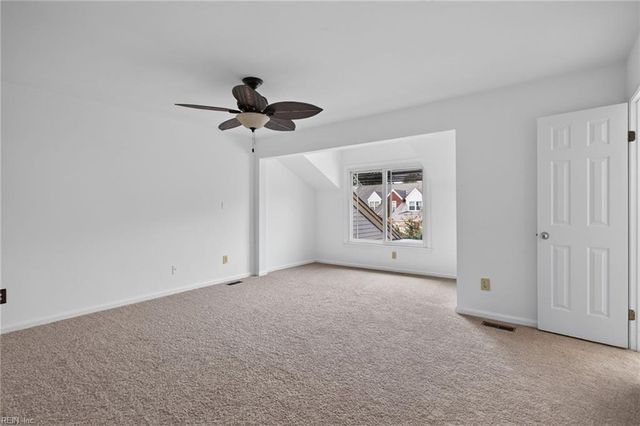 1245 Hillock XING, Virginia Beach, VA 23455