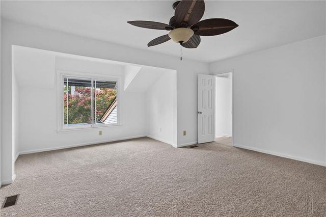 1245 Hillock XING, Virginia Beach, VA 23455