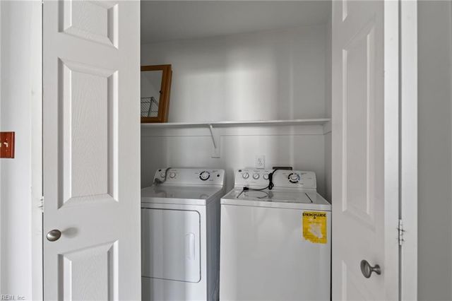 1245 Hillock XING, Virginia Beach, VA 23455