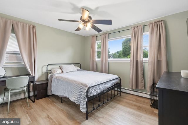 44 JAY ST, Feasterville Trevose, PA 19053