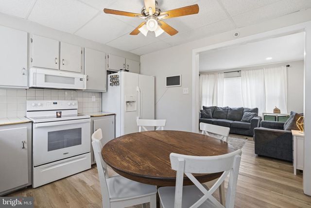 44 JAY ST, Feasterville Trevose, PA 19053