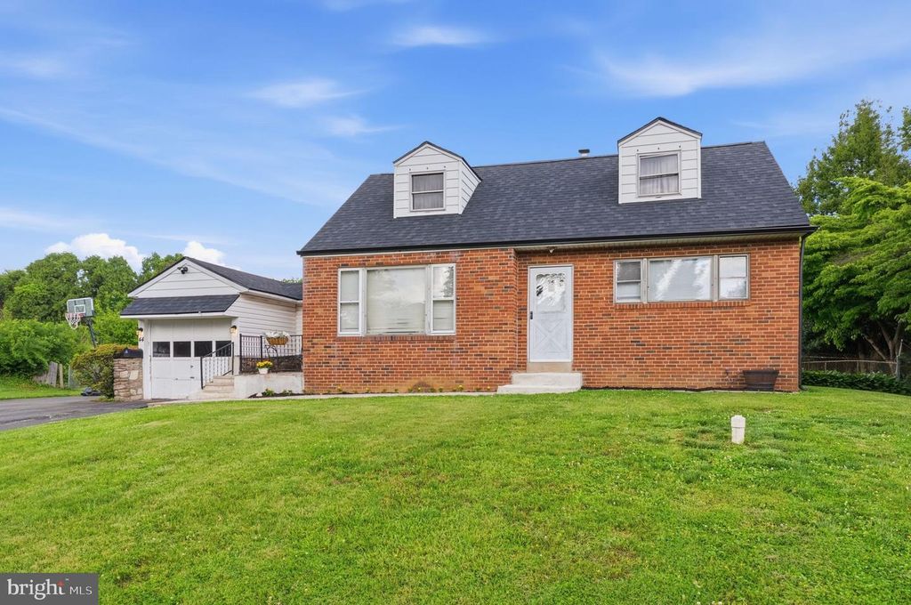 44 JAY ST, Feasterville Trevose, PA 19053