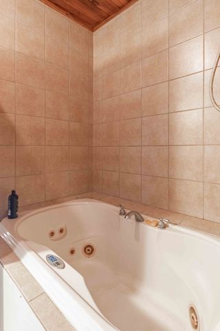 1236 Buckeye Rd, Fayetteville, TN 37334