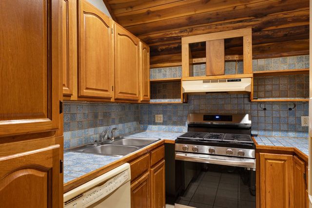 1236 Buckeye Rd, Fayetteville, TN 37334