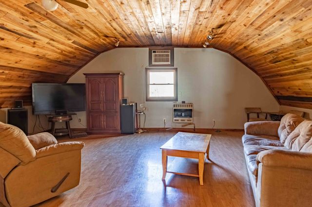 1236 Buckeye Rd, Fayetteville, TN 37334